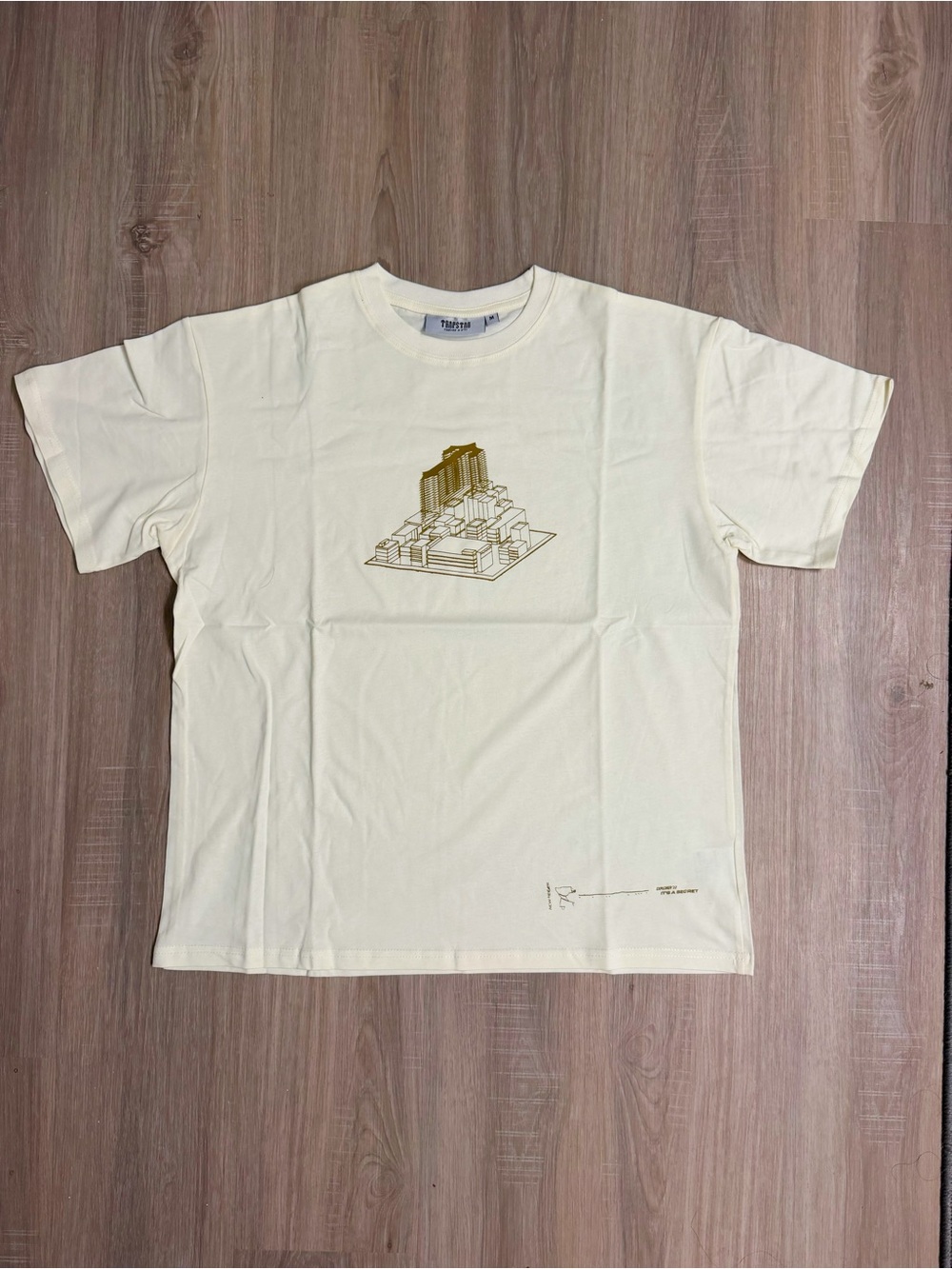Trapstar “It’s A Secret” Graphic Cityscape T-Shirt – Cream, Size M